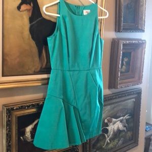 Dress never worn size 6 green Milly
